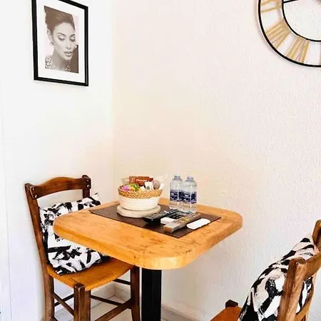 Appartement Marco Polo - Neuf Avec Parking & Piscines Mandelieu
